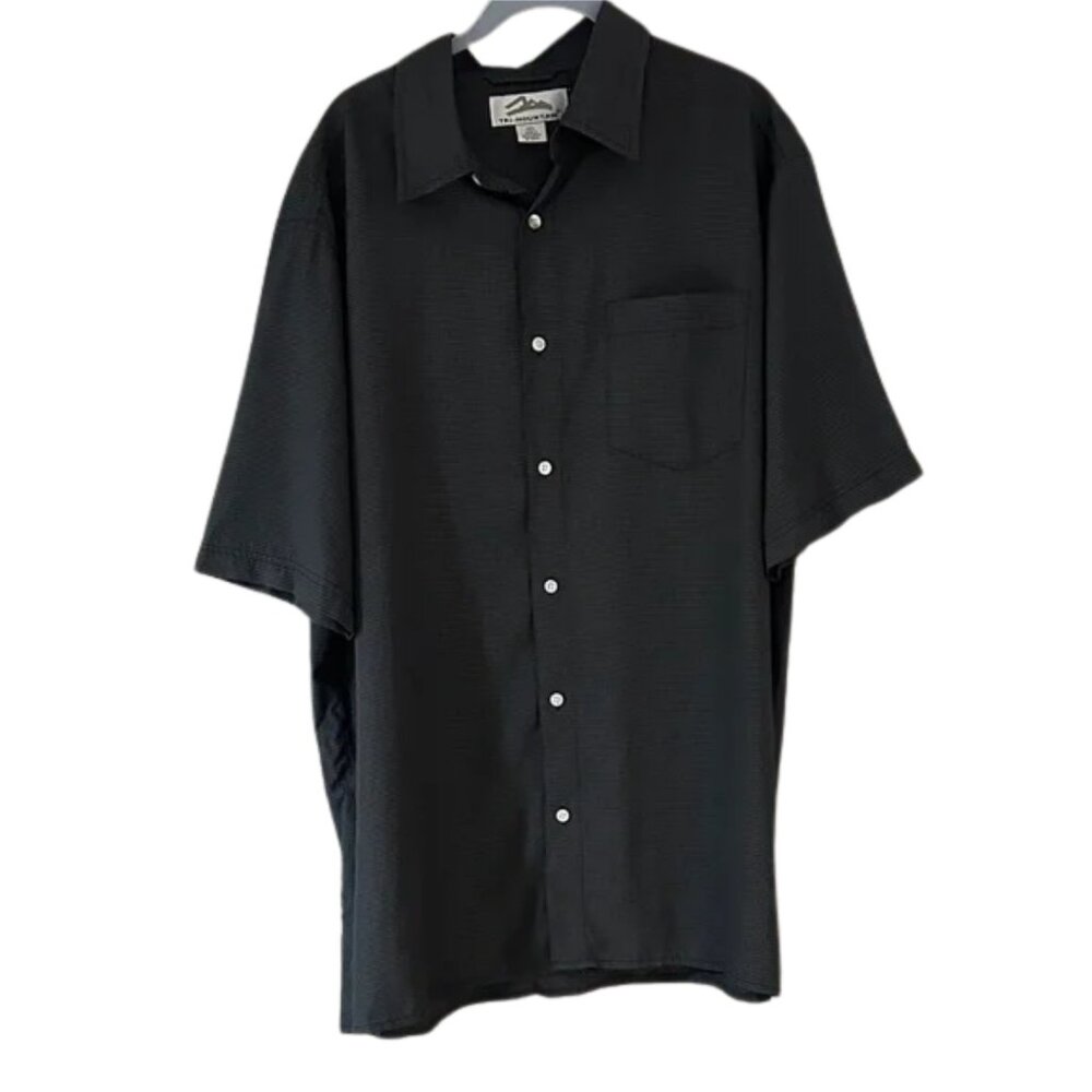 2/$20 Tri-Mountain Men’s Black Short-Sleeve Button-Down Shirt